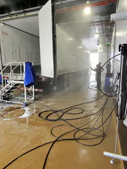 Truck & Trailer Wash