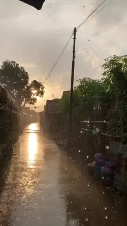 suasana pagi hujan