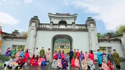 Mẫu kỉ yếu 16:9