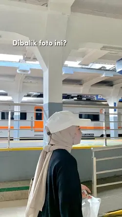 dibalik foto ini?