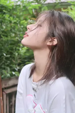 Mẫu nàng thơ