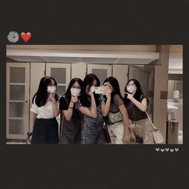 Aesthetic polaroid