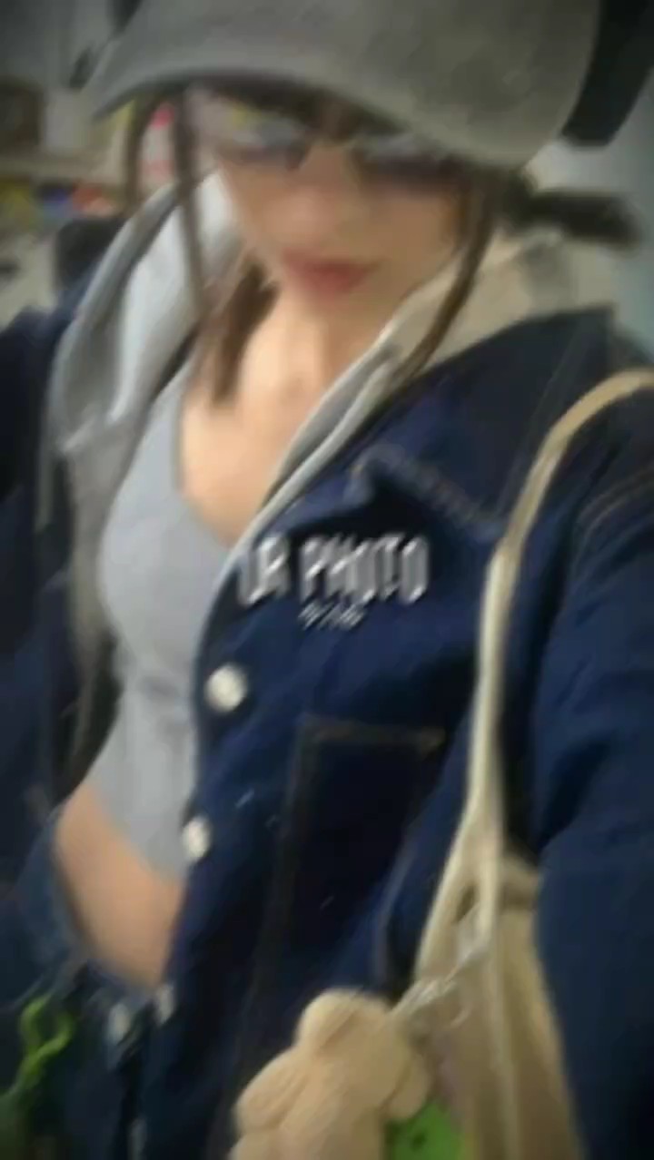 9 pics