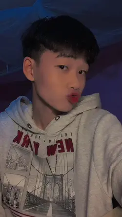 1 video + 1 ảnh 