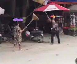 ai đánh lộn vs tui ?