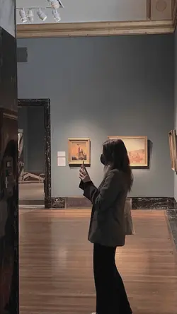 1 VIDEO+ 7 FOTO