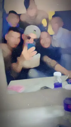 1 Ảnh + Bụi |||