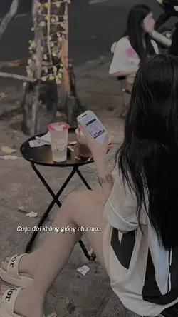 Cuộc đời không giống