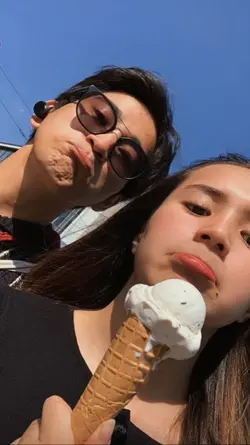 1 VIDEO 9 FOTO