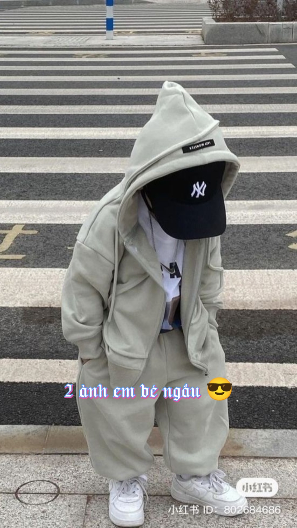 2 ảnh em bé ngầu 