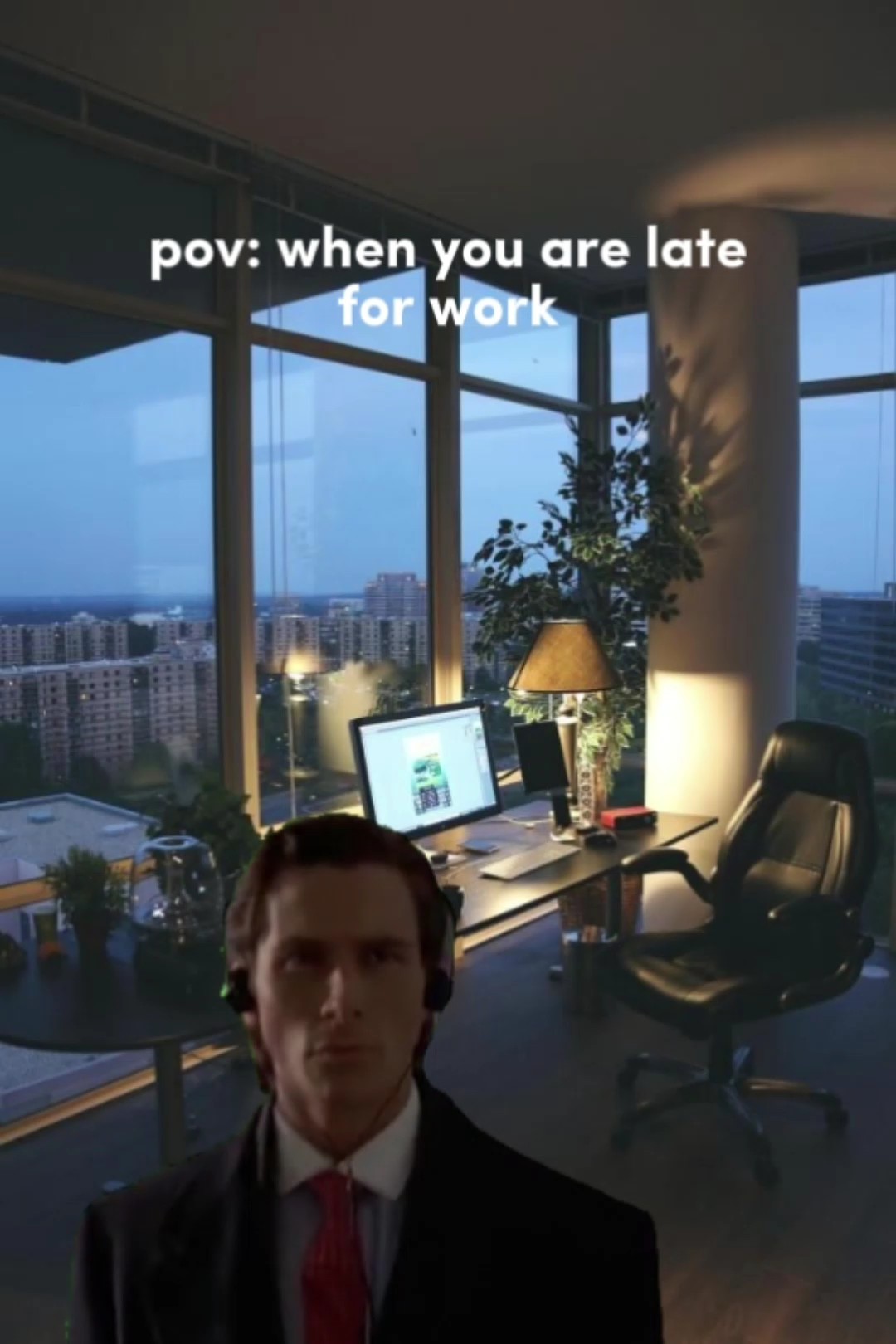 Pov: tarde al trabajo