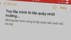 bạn đg học 