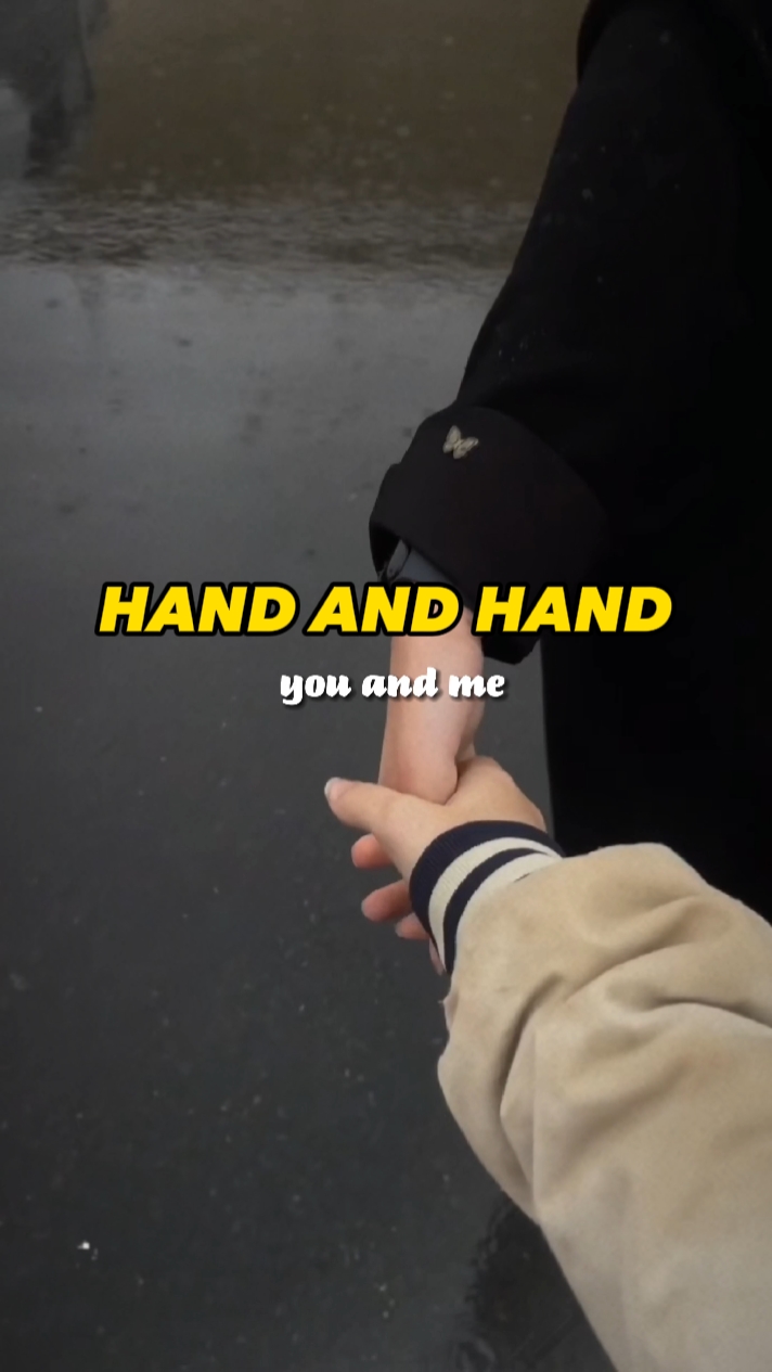 5 Picture Holding Hands Templates - Pippit