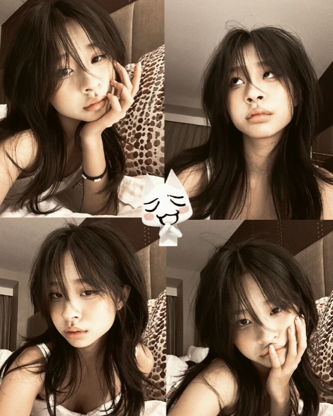 # 4 photo 