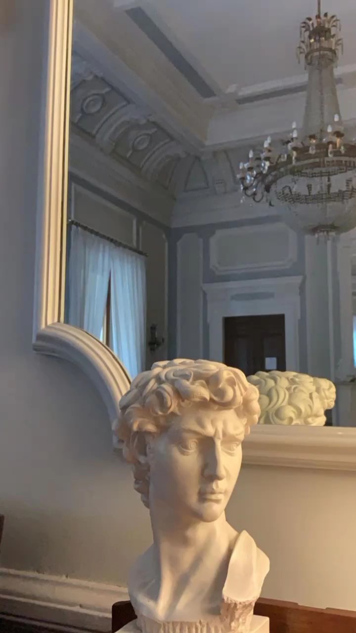 10 Pictures 