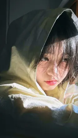 Mẫu 1 ảnh có màu