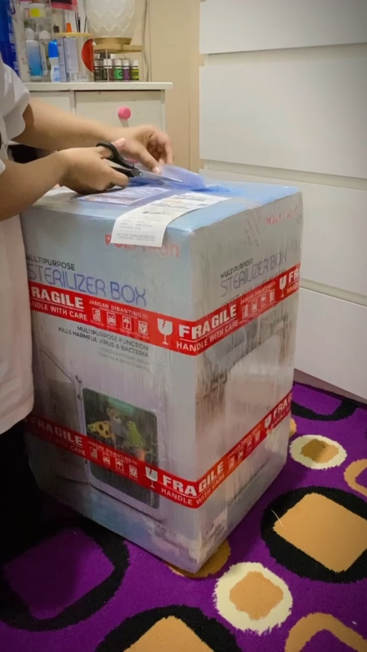 Membuka paket