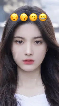 Muka sesuai emoji 😳