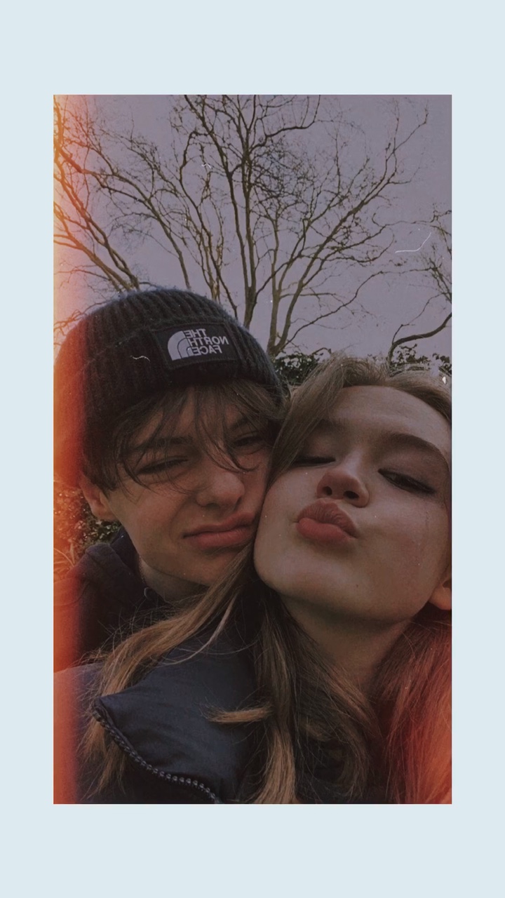 8 FOTO