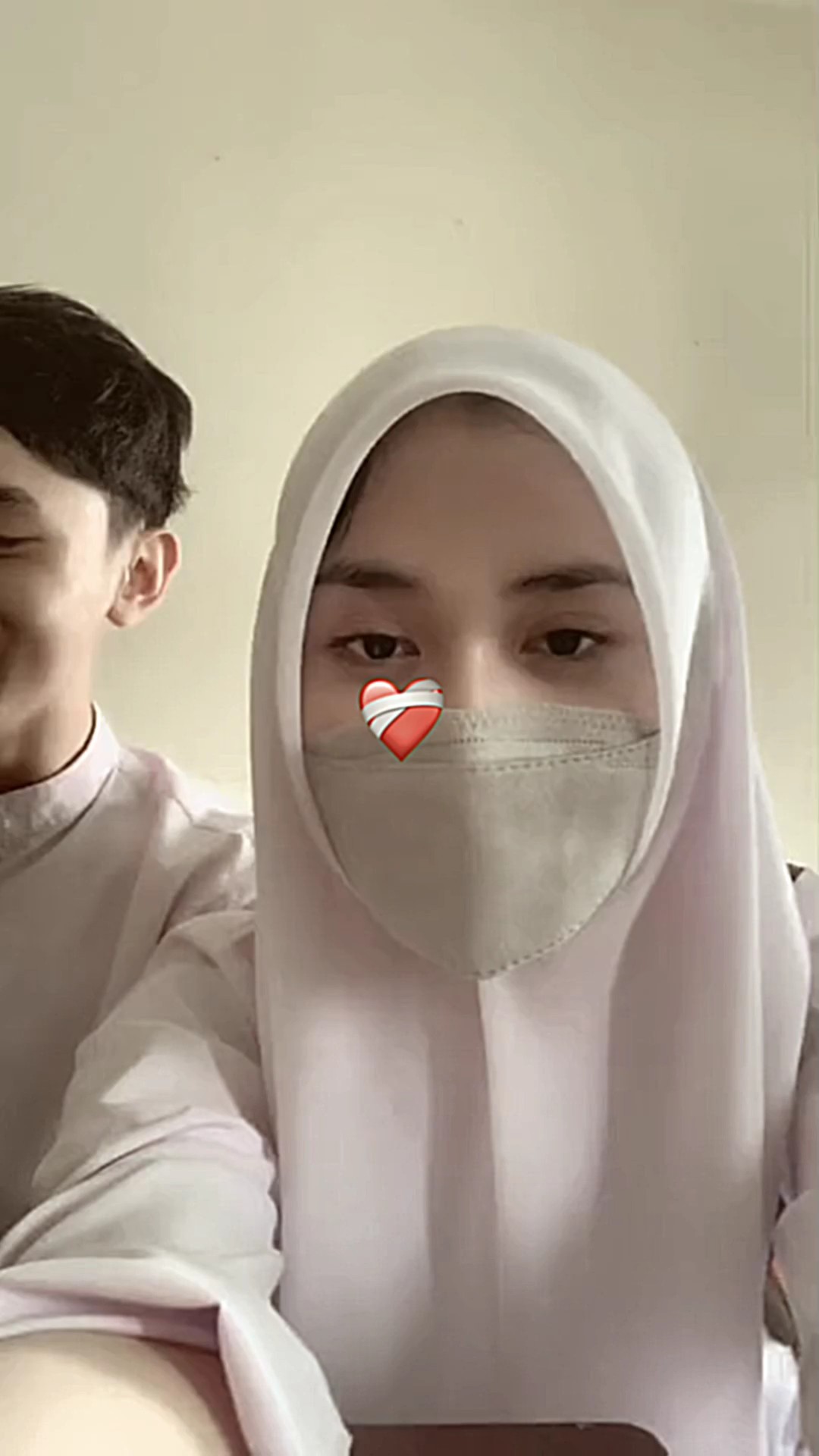1 video 3 foto 