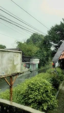 hujan di pagi hari