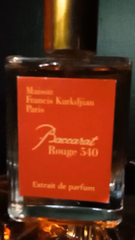 iklan parfum