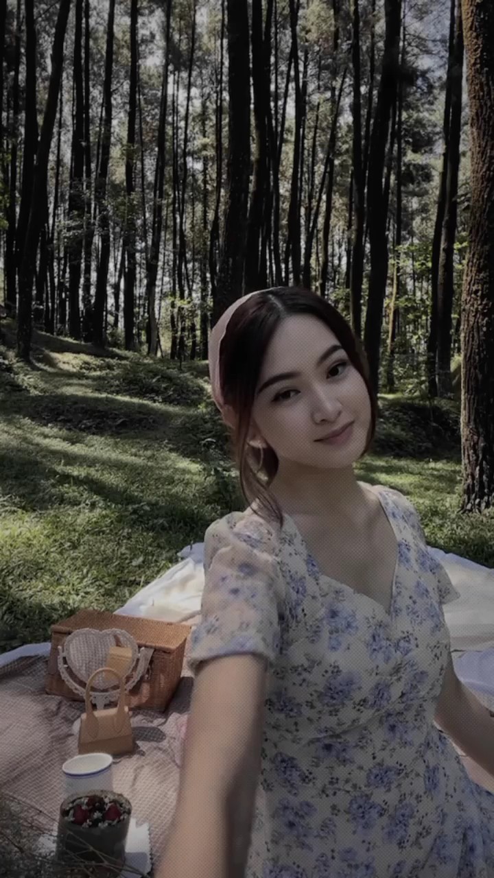 1 video + 4 foto 