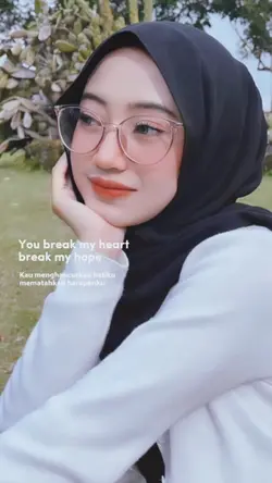 Putri Ariani|lonely