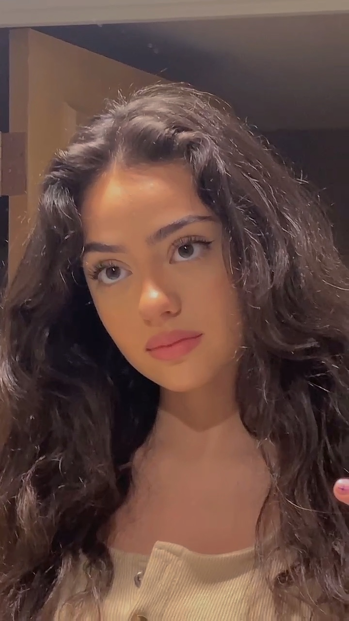 1 vidéo + 4 photos