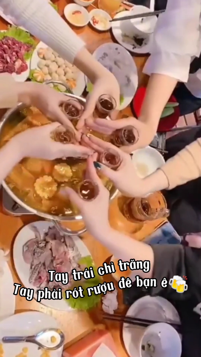 rót rượu đê bạn ê 