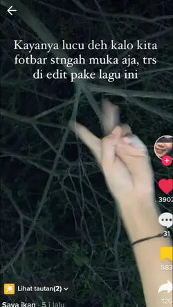 fotbar setengah muka