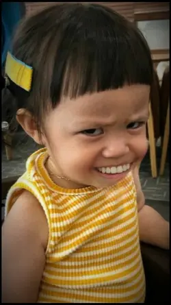 gak bisa senyum