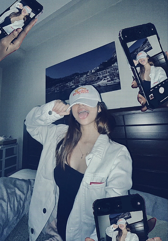 #PAPARAZZI