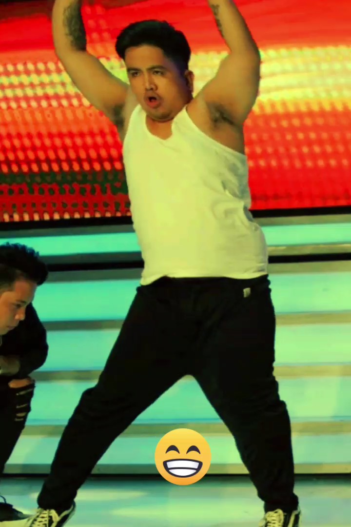 DancingPhoto