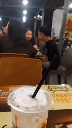 Prank di Cafe