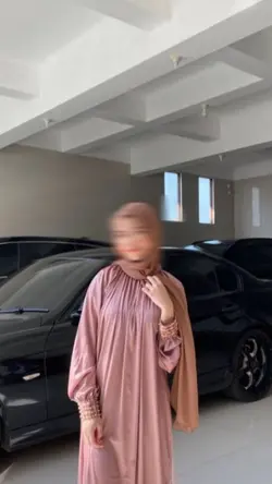 versi wajah blur