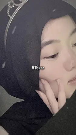 <3