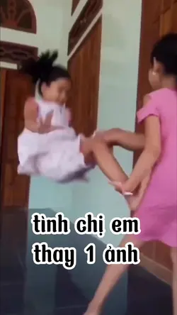 mẫu tình chị em 