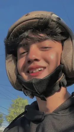 1 VIDEO 4 FOTO
