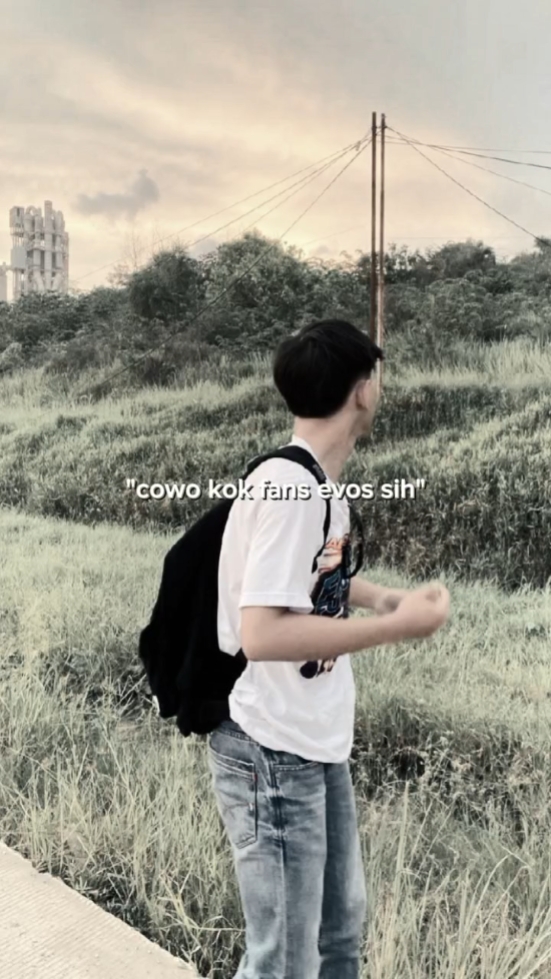 Mga Tagahanga ng Cowo Kok Evos 