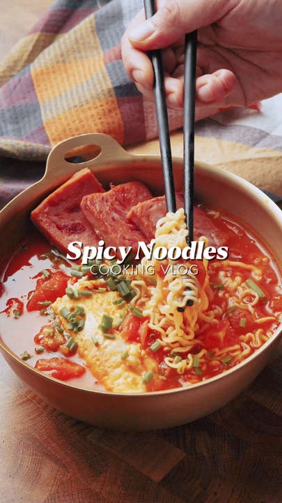 Mie Pedas 