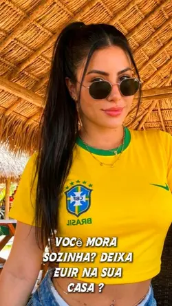 vc mora sozinha