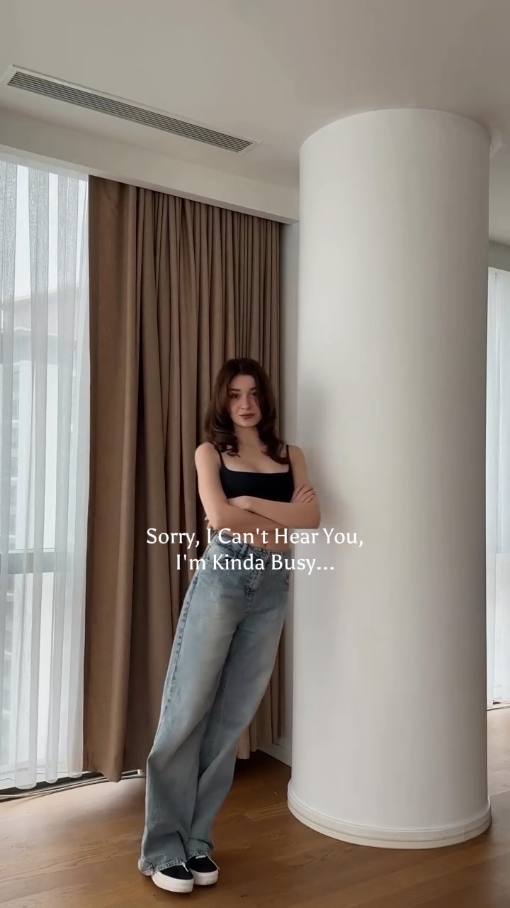 Sorry,I Can't Hear U