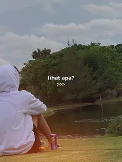 lihat dia sedang
