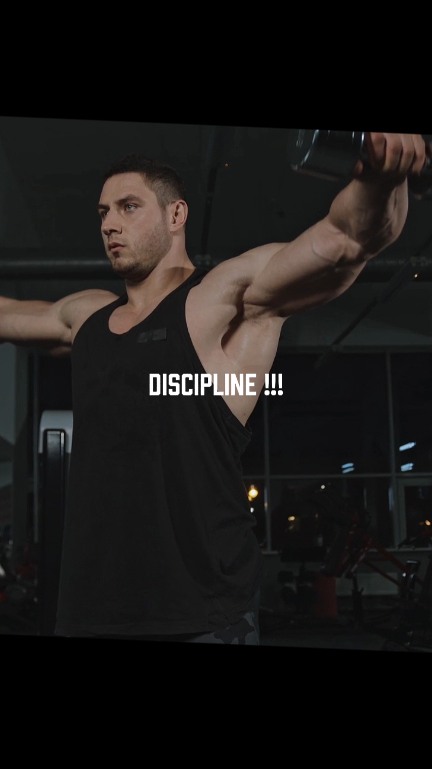 FITNESSSTUDIO & HARTE ARBEIT!!!