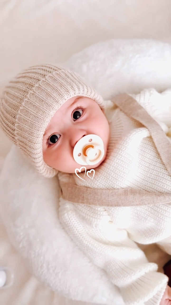 작은 귀염둥이 아기들