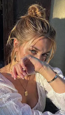 Mystery-to-Color Portrait Reveal