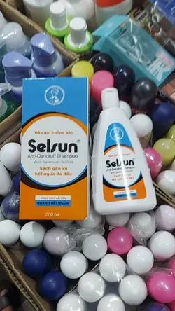 Review dầu gội Selsu