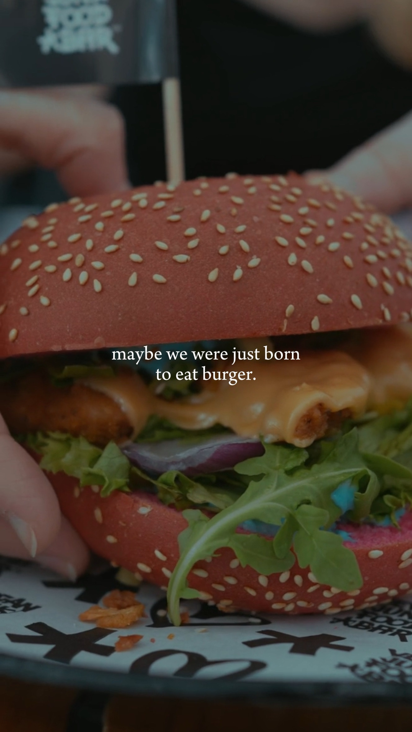 né pour manger un hamburger