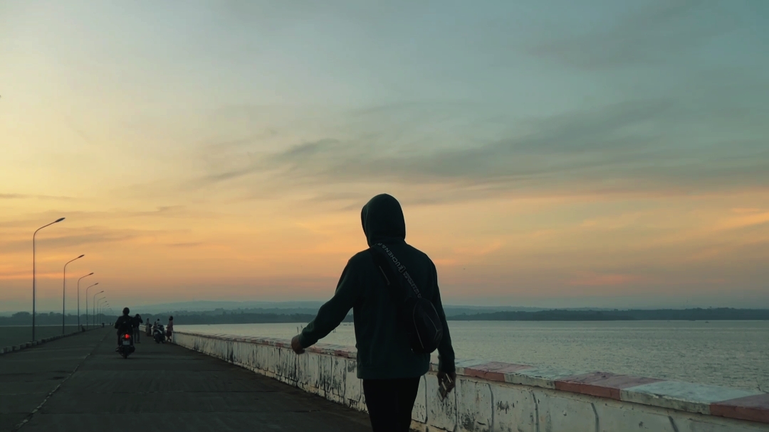 CINEMATIC 
